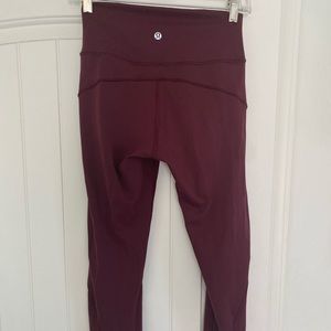 LULULEMON IN MOVEMENT MAROON 6